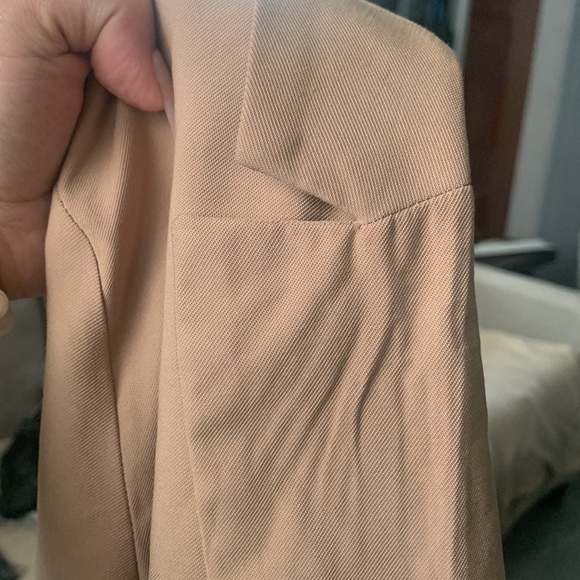 Blazer - Picture 5 of 5